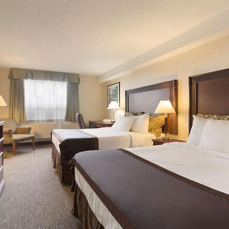 Travelodge Hotel By Wyndham Vancouver Airport Richmond Exterior foto